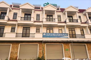 Hàng loạt biệt thự bạc tỷ 'đắp chiếu' tại dự án VSIP Bắc Ninh