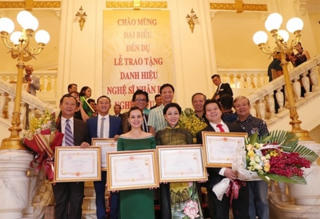 Lấy ý kiến dự thảo Nghị định quy định xét tặng danh hiệu NSND, NSƯT