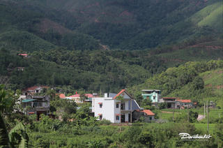 Phiêng Sáp - từ bản khó khăn thành điển hình tiên tiến