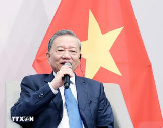 Phát triển kinh tế tư nhân - Đòn bẩy cho một Việt Nam thịnh vượng