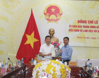 Bộ trưởng Tư pháp Lê Thành Long, làm việc tại  Bình Thuận