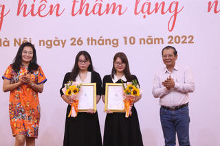 Trao giải cuộc thi “Những cống hiến thầm lặng” năm 2022
