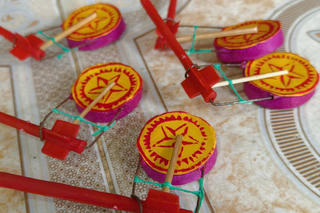 Ai còn nhớ đến trống bỏi, tò he?