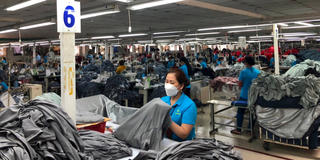 Dệt may tăng tốc