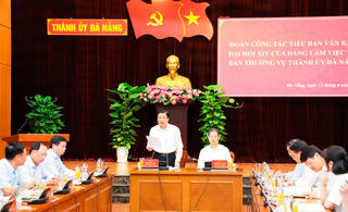 Tiểu ban Văn kiện Đại hội XIV của Đảng làm việc với Thành ủy Đà Nẵng