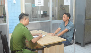 Thưởng 'nóng' Trung úy công an bị tấn công bằng hơi cay vẫn dũng cảm khống chế tội phạm