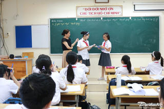 Giáo viên dạy thêm phải đáp ứng nguyên tắc nào?