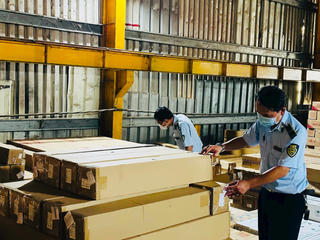 Phát hiện hàng ngàn đồ điện gia dụng không rõ nguồn gốc.