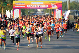 Quảng Ninh: Amata Run ủng hộ hơn 300 triệu đồng xoá nhà tạm