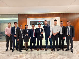 Chân dung "nhà thiết kế" các chiến lược tài chính giúp doanh nghiệp Châu Á thành công IPO tại Mỹ