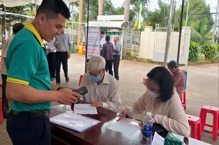 Đẩy mạnh chi trả lương hưu, trợ cấp xã hội không tiền mặt