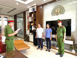 Cảnh bắt giữ giám đốc công ty sản xuất hàng nghìn sản phẩm mỹ phẩm giả ở Phú Thọ