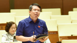 Điều chỉnh chính sách phải có phương án giảm sốc