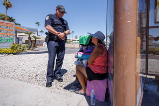 Vì sao California mạnh tay với người vô gia cư?