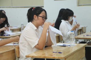 Hà Nội có 2 thí sinh vi phạm quy chế trong buổi thi môn Ngữ văn vào 10