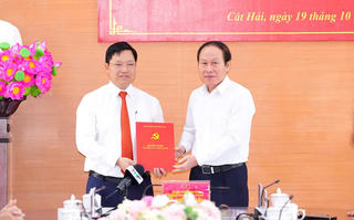 Hải Phòng: Giám đốc Sở Tài nguyên - Môi trường làm Bí thư Huyện ủy Cát Hải