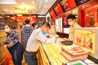 Vẫn khó mua vàng