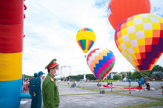 [Ảnh] Xứ Thanh tỏa sắc trong ngày hội khinh khí cầu