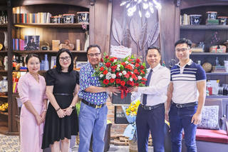 Tri ân sâu sắc đóng góp của thế hệ lãnh đạo đi trước để xây dựng báo Đại đoàn kết ngày càng lớn mạnh