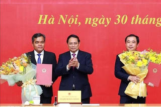 Thủ tướng trao quyết định bổ nhiệm 2 Bí thư Tỉnh ủy làm cán bộ cấp Thứ trưởng