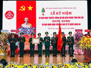 Bộ đội Biên phòng Đắk Lắk đón nhận Huân chương Bảo vệ Tổ quốc hạng Ba