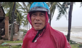 [VIDEO] Bờ biển Cửa Đại bị sạt lở do bão số 4