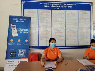 Đẩy mạnh thanh toán không dùng tiền mặt