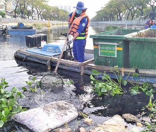 Tăng chế tài xử phạt để làm sạch môi trường