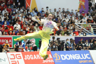 Bài biểu diễn kiếm thuật của cô gái vàng môn Wushu Dương Thúy Vi