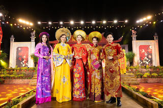 Hoa hậu Hoàng Phương, Bảo Ngọc quảng bá văn hóa, ẩm thực, du lịch Việt đến với bạn bè quốc tế