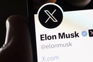 Có tích xanh của mạng xã hội X mới nhận được thu nhập từ quảng cáo