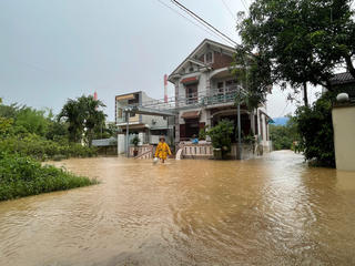 Quảng Ninh: Mưa lớn kéo dài gây ngập lụt nhiều nơi