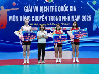 Lại nóng chuyện tiền thưởng