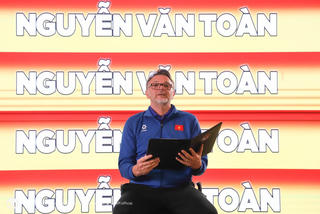 Vì sao ông Troussier loại Công Phượng, Duy Mạnh trước trận gặp Indonesia?