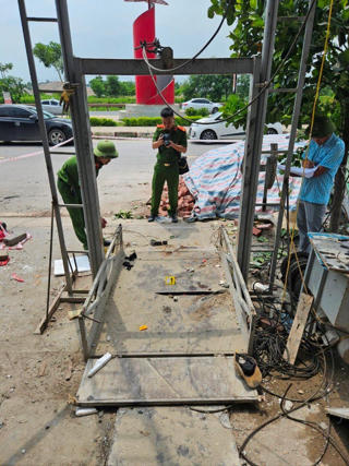 Bắc Giang: Thang máy tự chế rơi tự do làm 7 thợ xây bị thương