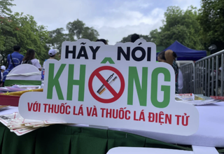 Hà Nội: Đưa quy định cấm hút thuốc lá tại nơi làm việc vào quy chế nội bộ