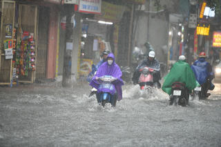 Ngày 21/8, Mưa lớn tiếp diễn ở miền Bắc, Tây Nguyên và Nam Bộ