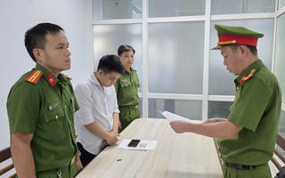 Đà Nẵng: Bắt nhân viên chiếm đoạt tiền khách nộp bảo hiểm