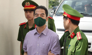 Vụ 'chuyến bay giải cứu': Nhiều hành vi đưa và nhận tiền tiếp tục được điều tra làm rõ