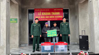 Lào Cai: Bàn giao ngôi nhà 'Mái ấm Biên cương'