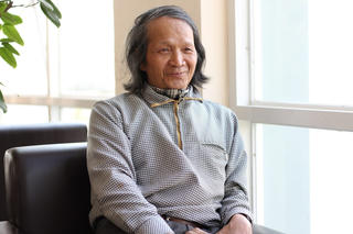 Họa sĩ Vi Quốc Hiệp: Người đàn ông dân tộc Tày lắm đa mang