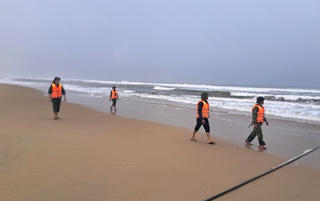 Quảng Nam: Đã vớt được thi thể người nước ngoài tắm biển mất tích