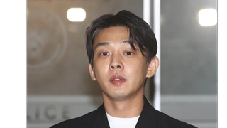 Yoo Ah In lộ vẻ phờ phạc, xin lỗi vì bê bối ma túy
