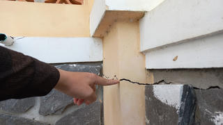 Hội trường kém chất lượng, chủ đầu tư không cung cấp hồ sơ, Chủ tịch UBND thị xã Hương Thủy nói gì?