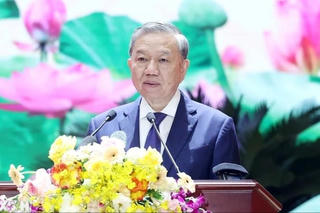 Phát triển kinh tế, nâng cao chất lượng cuộc sống nhân dân là nhiệm vụ hàng đầu