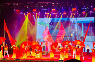 Tổ chức Lễ kỷ niệm 50 năm Chiến thắng 'Hà Nội - Điện Biên Phủ trên không'