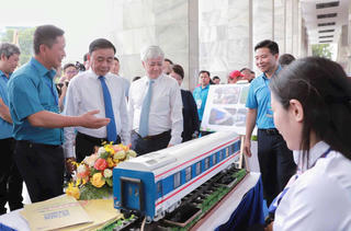 Thúc đẩy tinh thần đổi mới, sáng tạo và khát vọng cống hiến của người lao động