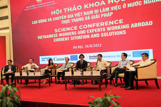 Từ 2014: Mỗi năm có hơn 100 ngàn người Việt đi lao động ở nước ngoài 