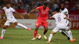 Gustavo lập cú đúp đưa CLB Công an Hà Nội lên ngôi đầu bảng V-League 2023
