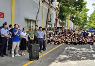 Thanh Hóa: Hơn 1.000 công nhân đình công đòi tiền ăn tăng ca